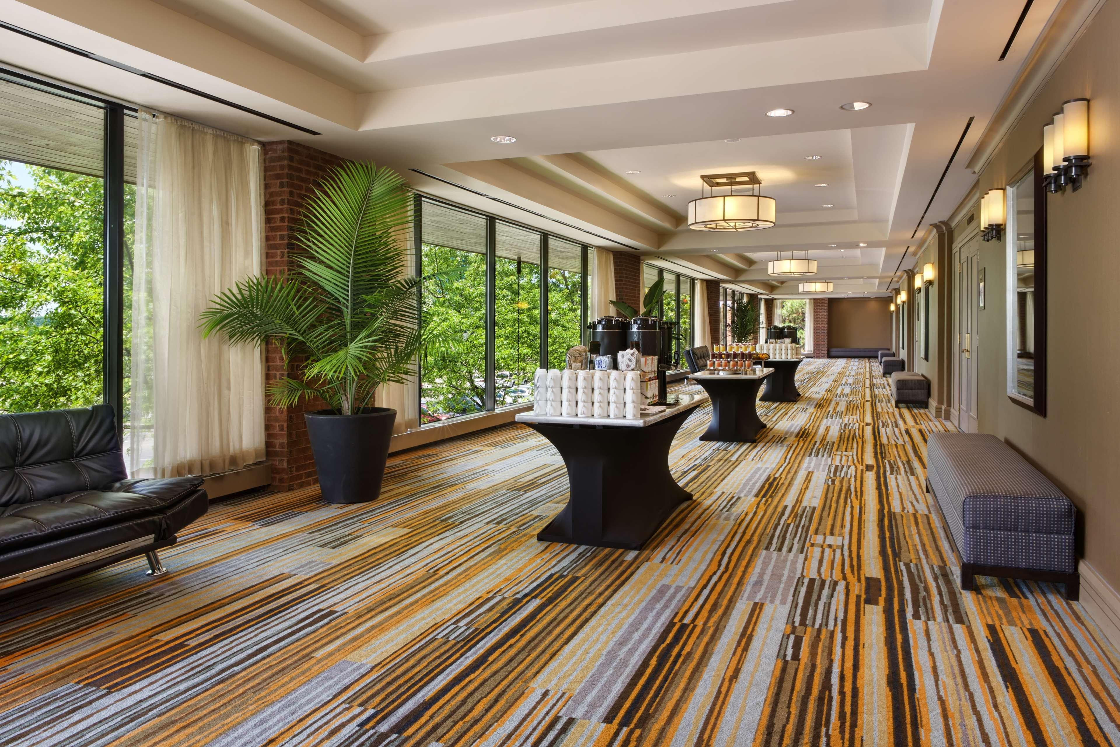 Hilton Mississauga/Meadowvale Hotel Exterior photo