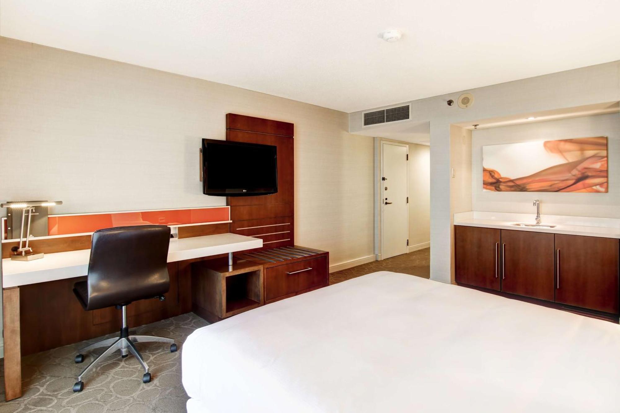 Hilton Mississauga/Meadowvale Hotel Exterior photo